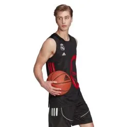 Camiseta Adidas Real Madrid CF Fanswear Avengers -tienda de material de futbol camiseta adidas real madrid fanswear temp. 202122 avengers pack adulto black 4