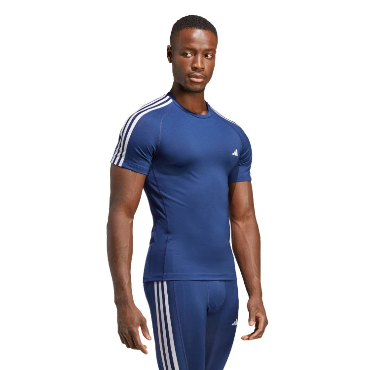 Camiseta Adidas TechFit 3 Stripes 4 Camiseta Adidas TechFit 3 Stripes - Imagen 2