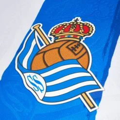 Camiseta Macron Real Sociedad De Fútbol Primera Equipación 2022-2023 Niño -tienda de material de futbol camiseta macron real sociedad de futbol primera equipacion 2022 2023 nino 2