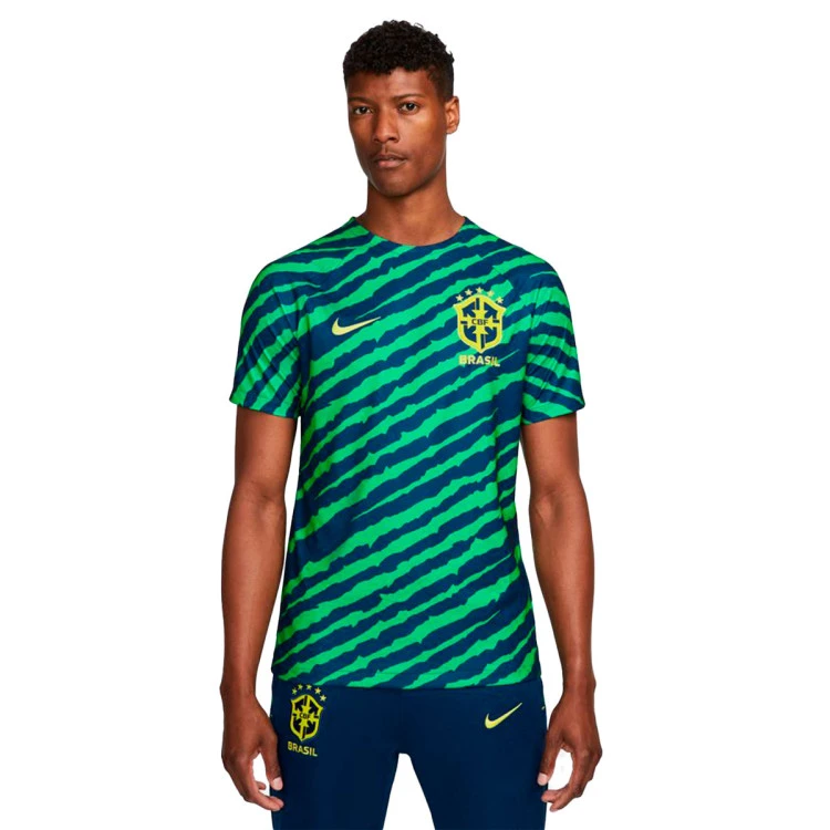 Camiseta Nike Brasil Pre-Match Mundial Qatar 2022 3 Camiseta Nike Brasil Pre-Match Mundial Qatar 2022