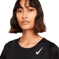 Camiseta Nike Dri-Fit Race Mujer -tienda de material de futbol camiseta nike dri fit race mujer black 3