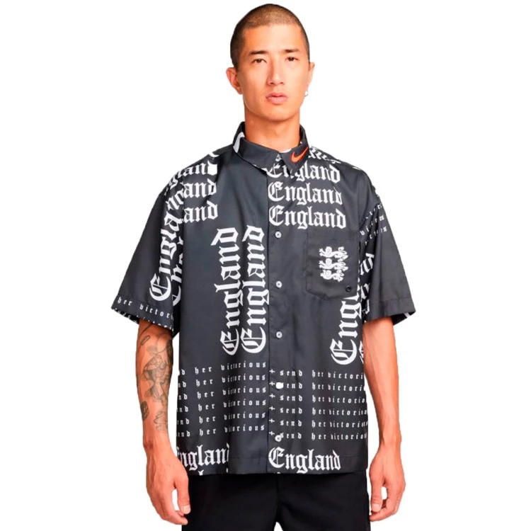 Camiseta Nike Inglaterra Fanswear Euro 2022 3 Camiseta Nike Inglaterra Fanswear Euro 2022