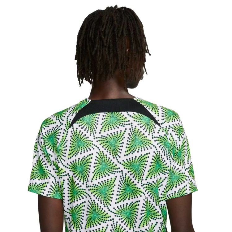 Camiseta Nike Nigeria Pre-Match Mundial Qatar 2022 6 Camiseta Nike Nigeria Pre-Match Mundial Qatar 2022 - Imagen 4