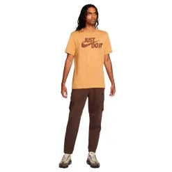Camiseta Nike Sportswear Just Do It Swoosh 9 Camiseta Nike Sportswear Just Do It Swoosh -tienda de material de futbol camiseta nike sportswear club elemental gold 3