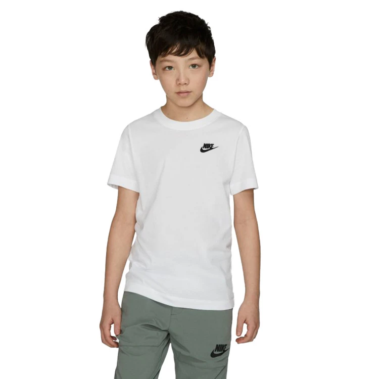 Camiseta Nike Sportswear Club Niño 3 Camiseta Nike Sportswear Club Niño