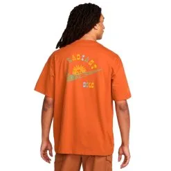 Camiseta Nike Sportswear Sole Craft 7 Camiseta Nike Sportswear Sole Craft -tienda de material de futbol camiseta nike sportswear sole craft desert orange 1