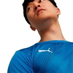 Camiseta Puma IndividualRISE Graphic -tienda de material de futbol camiseta puma individualrise graphic tee electric blue lemonade peacoat 4