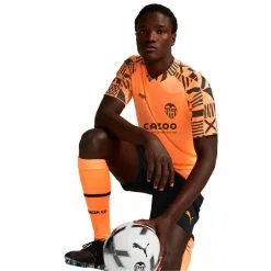 Camiseta Puma Valencia CF Pre-Match 2022-2023 -tienda de material de futbol camiseta puma valencia cf pre match 2022 2023 neon citrus black 3