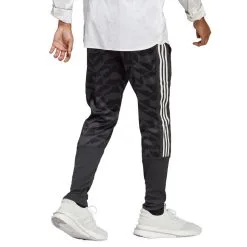Pantalón Largo Adidas Tiro Suit Up -tienda de material de futbol chandal adidas tiro suit up carbon 1