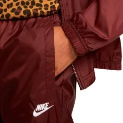 Chándal Nike Sportswear Club Woven 11 Chándal Nike Sportswear Club Woven -tienda de material de futbol chandal nike sportswear club woven oxen brown white 3