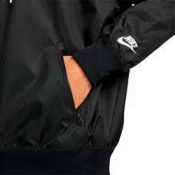 Chaqueta Nike Windrunner Woven + Graphic -tienda de material de futbol chaqueta nike windrunner woven graphic black white 3