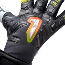 Guante Rinat The Boss Stellar Alpha -tienda de material de futbol guante rinat the boss stellar alpha black 4
