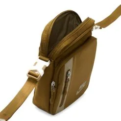 Mochila Nike Elemental Premium -tienda de material de futbol mochila nike elemental premium olive flak olive flak neutral olive 2