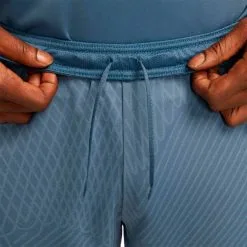 Pantalón Corto Nike Dri-Fit Strike -tienda de material de futbol pantalon corto nike dri fit strike diffused blue ocean bliss white 3