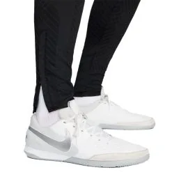 Pantalón Largo Nike Chelsea FC Training 2022-2023 -tienda de material de futbol pantalon largo nike chelsea fc training 2022 2023 black 5 1