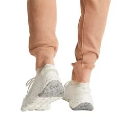 Pantalón Largo Nike Club+ Revival -tienda de material de futbol pantalon largo nike club revival driftwood 5