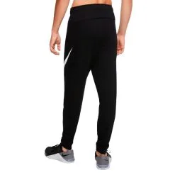 Pantalón Largo Nike Dri-Fit Tapered Swoosh -tienda de material de futbol pantalon largo nike dri fit tapered swoosh black white 1