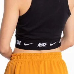 Top Nike Sportswear Crop Top -tienda de material de futbol top nike nsw crop top black 2