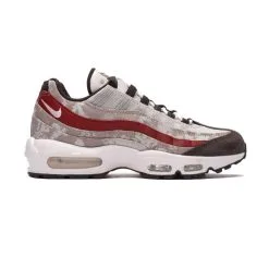 Zapatilla Nike Air Max 95 "Social FC" -tienda de material de futbol zapatilla nike air max 95 social fc lt bone summit white 1