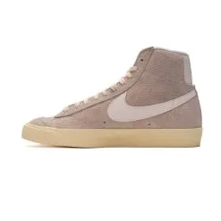 Zapatilla Nike Blazer Mid '77 Vntg Mujer -tienda de material de futbol zapatilla nike blazer mid 77 vntg mujer bone sail alabaster black orange 2